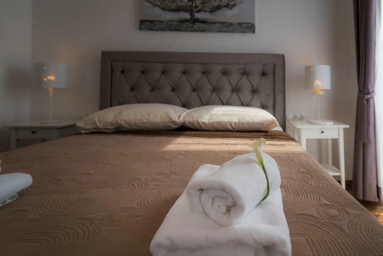 Maison d'hôtes Hotel Sobe 